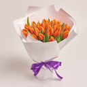 Букет оранжевых тюльпанов