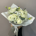 Авторский букет с белой розой, эустомой