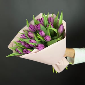Букет «Сиреневый рай» из тюльпанов