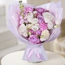 Букет «Первое свидание» из роз и гвоздик