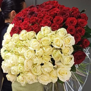 Букет «Инь & Янь» из роз