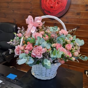 Корзина с цветами «Лайфхак для сердца» из роз