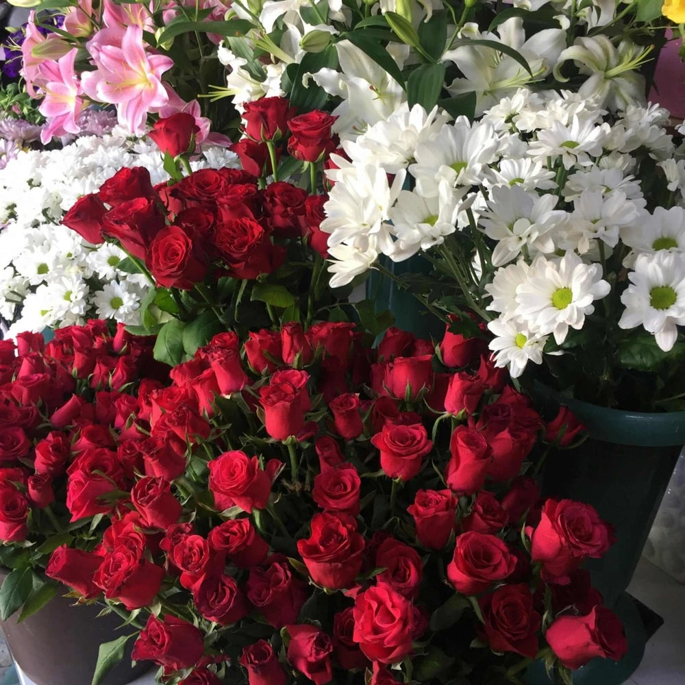 Valentine's flowers UK delivery