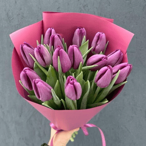 Букет из фиолетовых тюльпанов 15шт