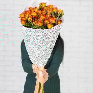 Букет 7шт кустовых роз