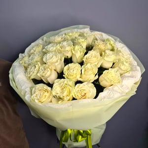 Букет из 25 белых роз