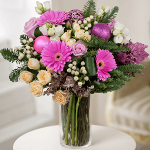 Букет «Новогодний фейерверк» из роз и эустом