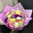 Букет «Пудровые облака» из гвоздик