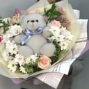 Подарочный набор «Мишутка с цветами» из роз и хризантем