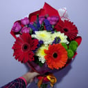 Букет «Муза» из хризантем и роз