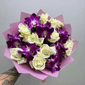 Букет «Орхидея Дендробиум с розами»