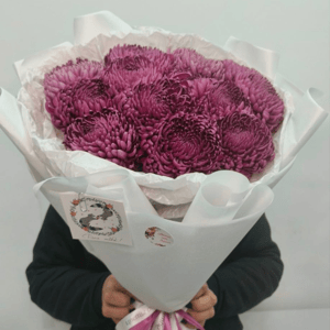 Букет из 13 Хризантем Бигуди