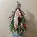 Композиция «Елочка из кипариса в кашпо»