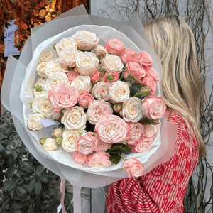 Букет кустовой розы