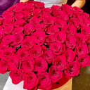 Шляпная коробка с цветами «Букет Sawety в форме сердца»