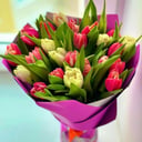 Букет разноцветных тюльпанов 13
