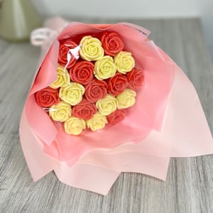 Букет 19 роз