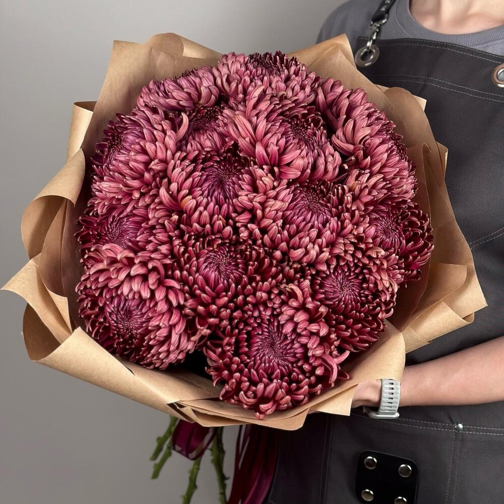 Букет «Хризантемы Бигуди Ред 15 штук в пленке»