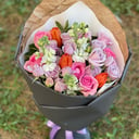 Букет «Лайт» из роз и экзотических цветов