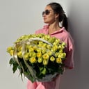 Корзина из 75 роз для Мамы