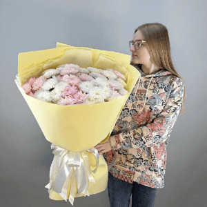 Букет-гигант "Медовая нежность" из хризантем