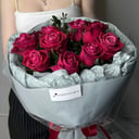 Яркий букет из 15 розовых роз