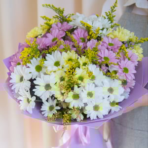 Букет "Весеннее пробуждение" из хризантем