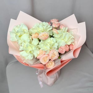 Букет «Французские и пионовидные розы»