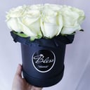 Импортная роза в шляпной коробочке