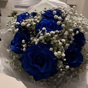 Букет синих роз