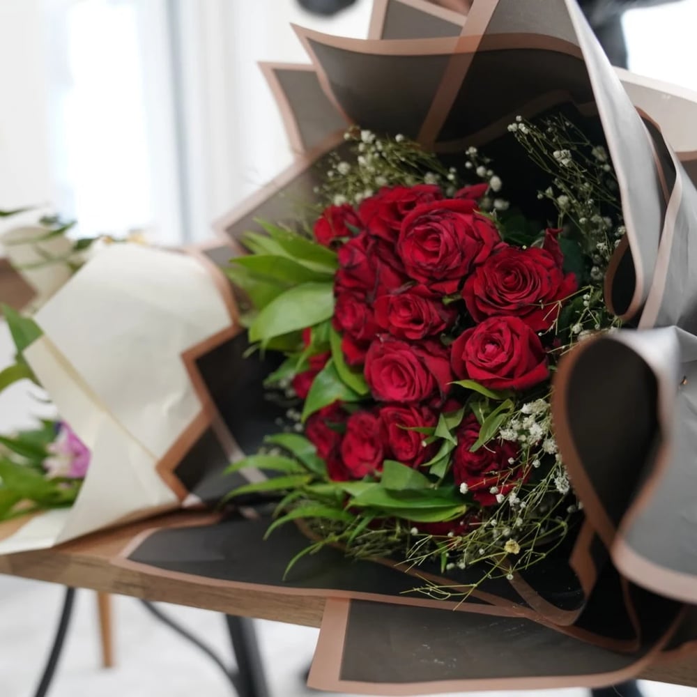 Flower delivery Dubai Jvc