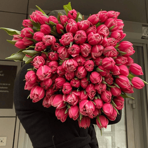 Букет из пионовидных тюльпанов