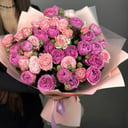 Букет из кустовых цветов из роз