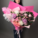 Композиция «Нежная легкость» из хризантем и роз