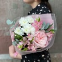 Букет - комплимент "Любимая, милая" из альстромерий и роз