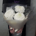 Букет «Магнум с эвкалиптом» из хризантем