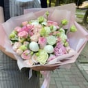 Букет «Зефир» из роз и эустом