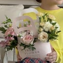 Коробка с цветами «Восторг» из роз и гвоздик