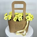 Коробка с цветами «Желтый миг» из хризантем