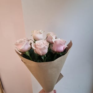 Букет «5 роз Пинк Мондиаль»