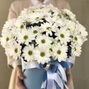 Шляпная коробка с цветами «Коробочка из хризантем Желание»