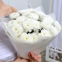 Букет «Моно из белых кустовых хризантем»