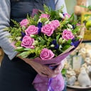 Букет «Валенсия» из роз и ирисов