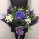 Букет «Грациозность» из эустом и хризантем