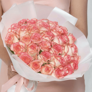 Букет из 35 роз сорта "Джумилия"