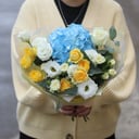 Букет «Русалка» из роз и эустом