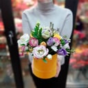 Коробка с цветами «Акварель» из роз и эустом