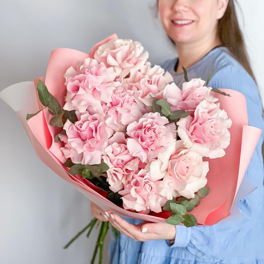 Большой букет французских роз