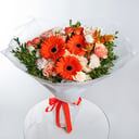 Букет «Улыбка» из роз и гвоздик