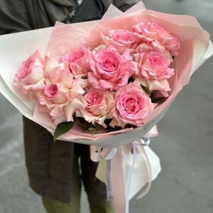 Монобукетик из 9 розовых французских роз